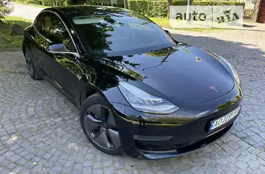 Tesla Model 3 2018 - пробіг 121 тис. км