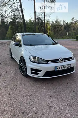 Volkswagen Golf R 2017 - пробіг 127 тис. км