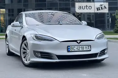 Tesla Model S 2016 - пробег 159 тыс. км