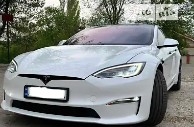 Tesla Model S  2022 - пробіг 20 тис. км