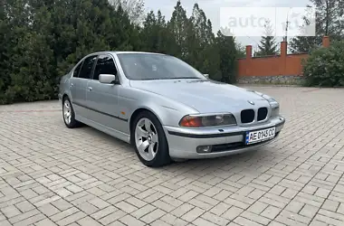 BMW 5 Series 1996 - пробег 400 тыс. км