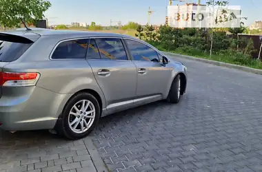 Toyota Avensis 2010 - пробіг 267 тис. км