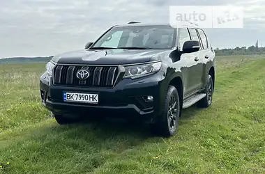 Toyota Land Cruiser Prado 2021 - пробег 45 тыс. км