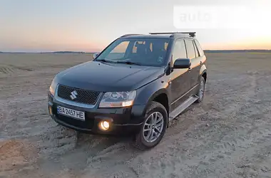 Suzuki Grand Vitara 2007 - пробег 300 тыс. км