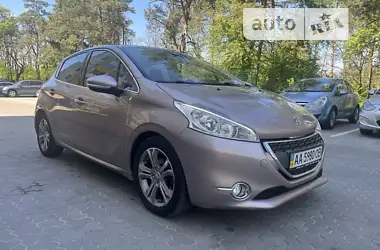 Peugeot 208 2013 - пробіг 120 тис. км