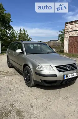 Volkswagen Passat 2003 - пробіг 204 тис. км