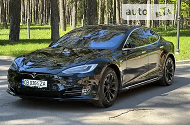 Tesla Model S 2019 - пробіг 76 тис. км