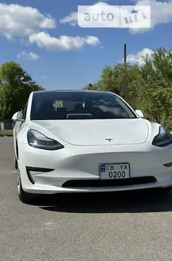 Tesla Model 3 2019 - пробег 77 тыс. км