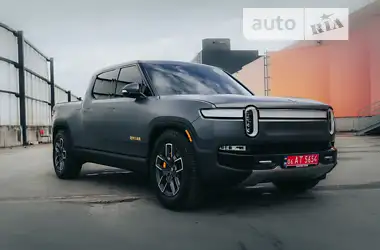 Rivian R1T 2023 - пробіг 10 тис. км