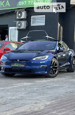 Tesla Model S 2021 - пробіг 9 тис. км