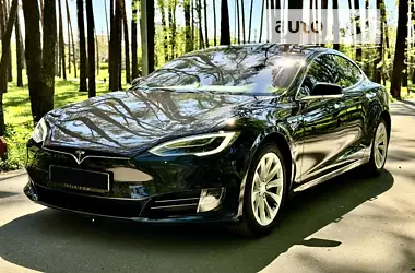 Tesla Model S 2018 - пробіг 113 тис. км