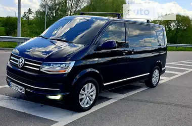 Volkswagen Caravelle 2017 - пробіг 156 тис. км