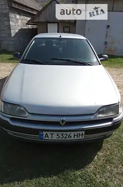 Renault Safrane 1994 - пробіг 331 тис. км