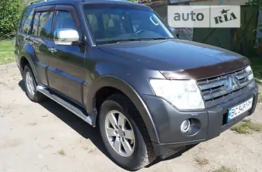 Mitsubishi Pajero 2007 - пробег 260 тыс. км