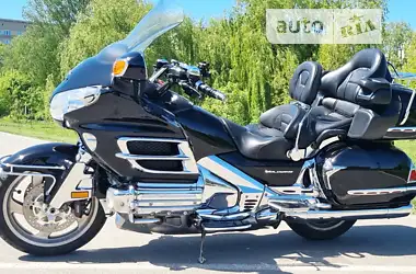 Honda GL 1800 Gold Wing 2008 - пробег 40 тыс. км