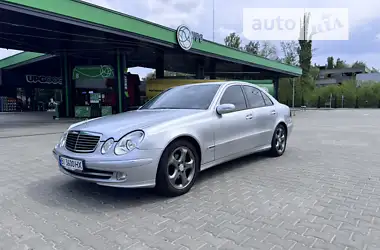 Mercedes-Benz E-Class 2003 - пробіг 260 тис. км