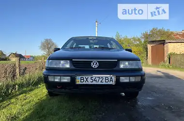 Volkswagen Passat 1993 - пробіг 270 тис. км