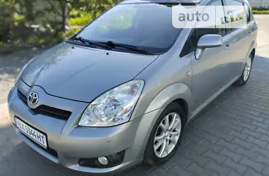 Toyota Corolla Verso 2008 - пробег 255 тыс. км