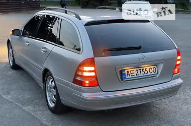 Mercedes-Benz C-Class 2002 - пробег 227 тыс. км