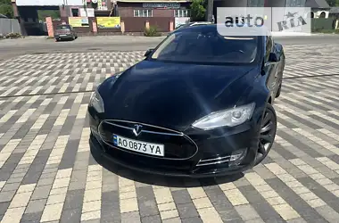 Tesla Model S 2014 - пробіг 159 тис. км