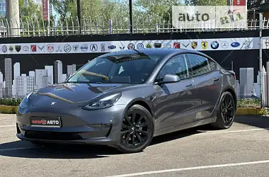 Tesla Model 3 2021 - пробіг 55 тис. км