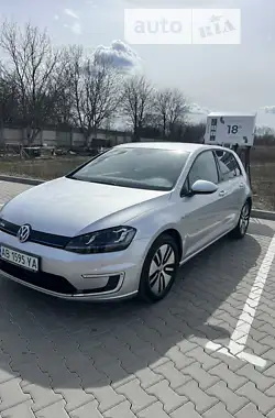 Volkswagen e-Golf  2015 - пробіг 137 тис. км