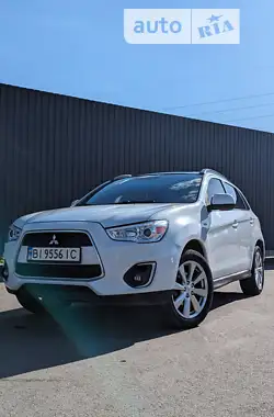 Mitsubishi Outlander Sport 2013 - пробег 145 тыс. км