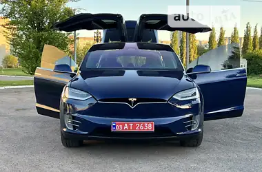 Tesla Model X 2017 - пробег 228 тыс. км