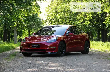 Tesla Model 3 2022 - пробіг 68 тис. км