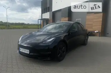 Tesla Model 3 2021 - пробіг 66 тис. км