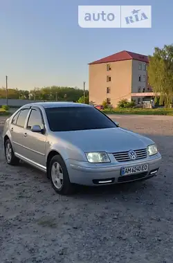 Volkswagen Bora 2002 - пробег 210 тыс. км