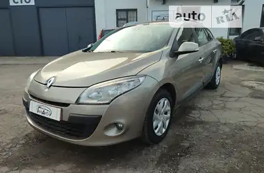 Renault Megane 2010 - пробіг 222 тис. км