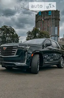 Cadillac Escalade platinum 2022 - пробіг 1 тис. км