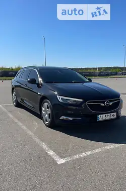 Opel Insignia  2018 - пробіг 217 тис. км