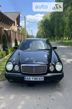 Mercedes-Benz E-Class 1999 - пробег 475 тыс. км