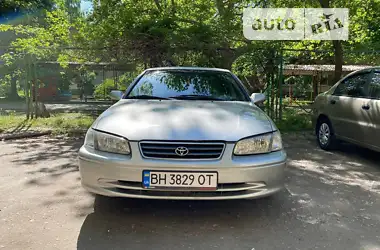 Toyota Camry 2000 - пробіг 272 тис. км