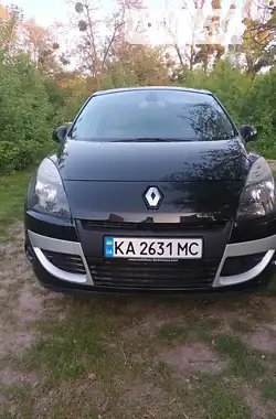 Renault Megane Scenic 2011 - пробег 216 тыс. км