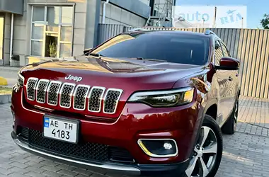 Jeep Cherokee 2018 - пробег 162 тыс. км