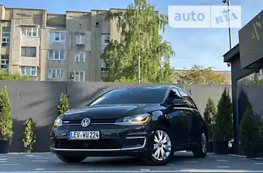 Volkswagen e-Golf  2020 - пробег 25 тыс. км