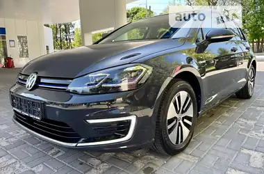 Volkswagen e-Golf 2020 - пробіг 34 тис. км