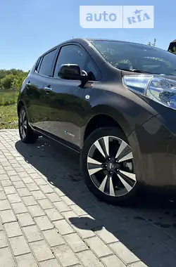 Nissan Leaf 2017 - пробіг 90 тис. км