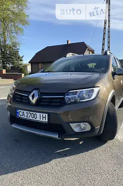 Renault Sandero 2021 - пробег 48 тыс. км