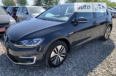Volkswagen e-Golf  2020 - пробег 18 тыс. км