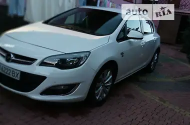 Opel Astra 2012 - пробіг 101 тис. км
