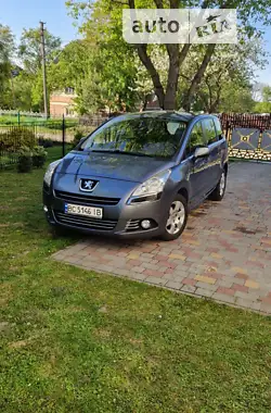 Peugeot 5008 2011 - пробіг 240 тис. км