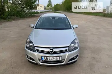 Opel Astra 2009 - пробіг 222 тис. км