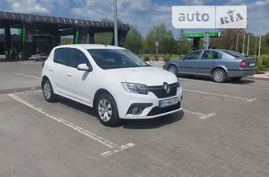 Renault Sandero 2019 - пробіг 19 тис. км