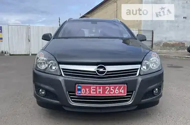 Opel Astra  2010 - пробег 247 тыс. км