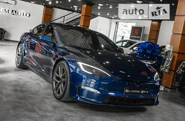 Tesla Model S 2022 - пробіг 18 тис. км