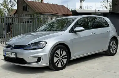 Volkswagen e-Golf  2016 - пробіг 48 тис. км